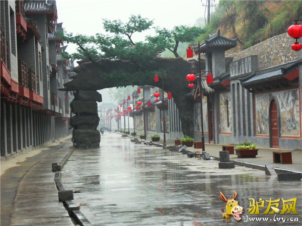 诸葛古镇2.jpg